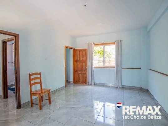 Tropical Sea View 3-Bedroom Home in the Heart of Hopkins - photo 11