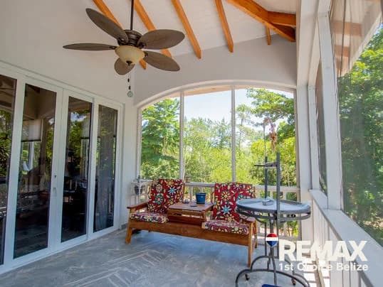 Luxurious 2-Bedroom Home in a Private Gated Community, Red Rock - photo 14
