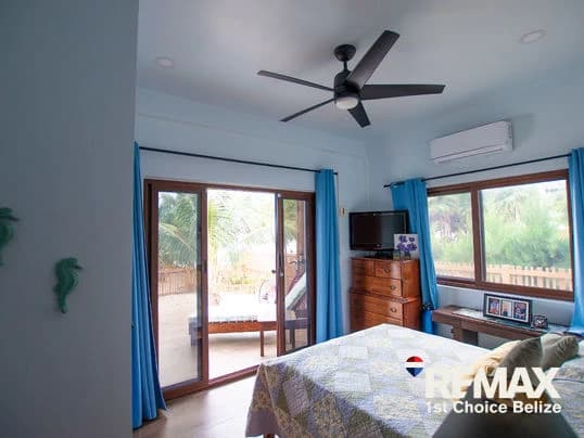 Modern Beachfront Home in Maya Beach - photo 8
