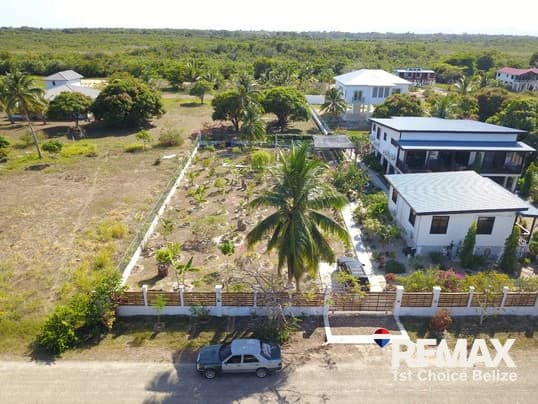 Savannah Homes Lot, Ready to Build - photo 2