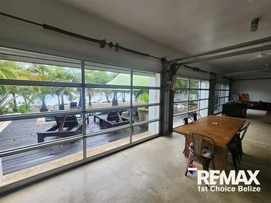 Beachfront Home in Plantation, Placencia - photo 12
