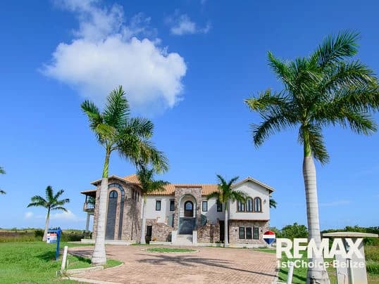 The Chateau, an Entertainer's Dream - photo 5
