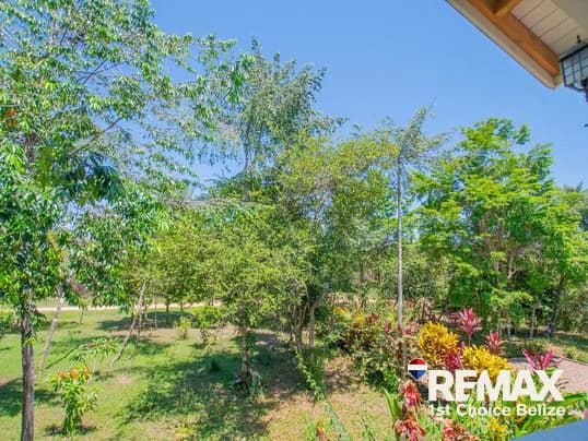 Luxurious 2-Bedroom Home in a Private Gated Community, Red Rock - photo 17
