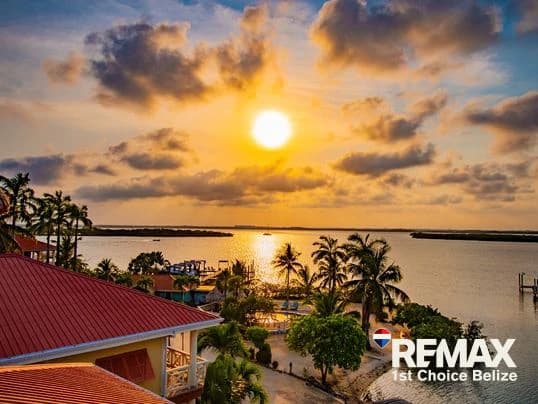 Ground Floor Waterfront Condo, Sunset Point, Placencia - photo 3