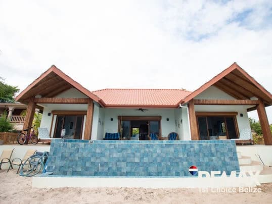 Modern Beachfront Home in Maya Beach - photo 1