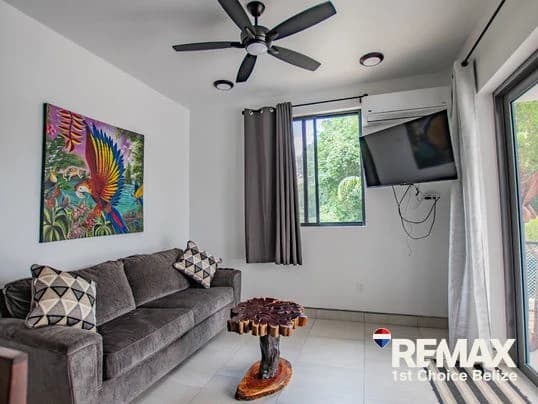 New Beach Front Home, Ready for Rental - photo 21