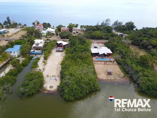 Lagoon Lot with Option to Purchase Adjacent Seafront Home - photo 4