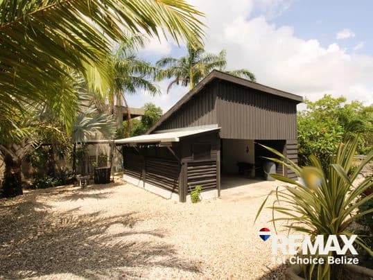 Beachfront Home in Plantation, Placencia - photo 21