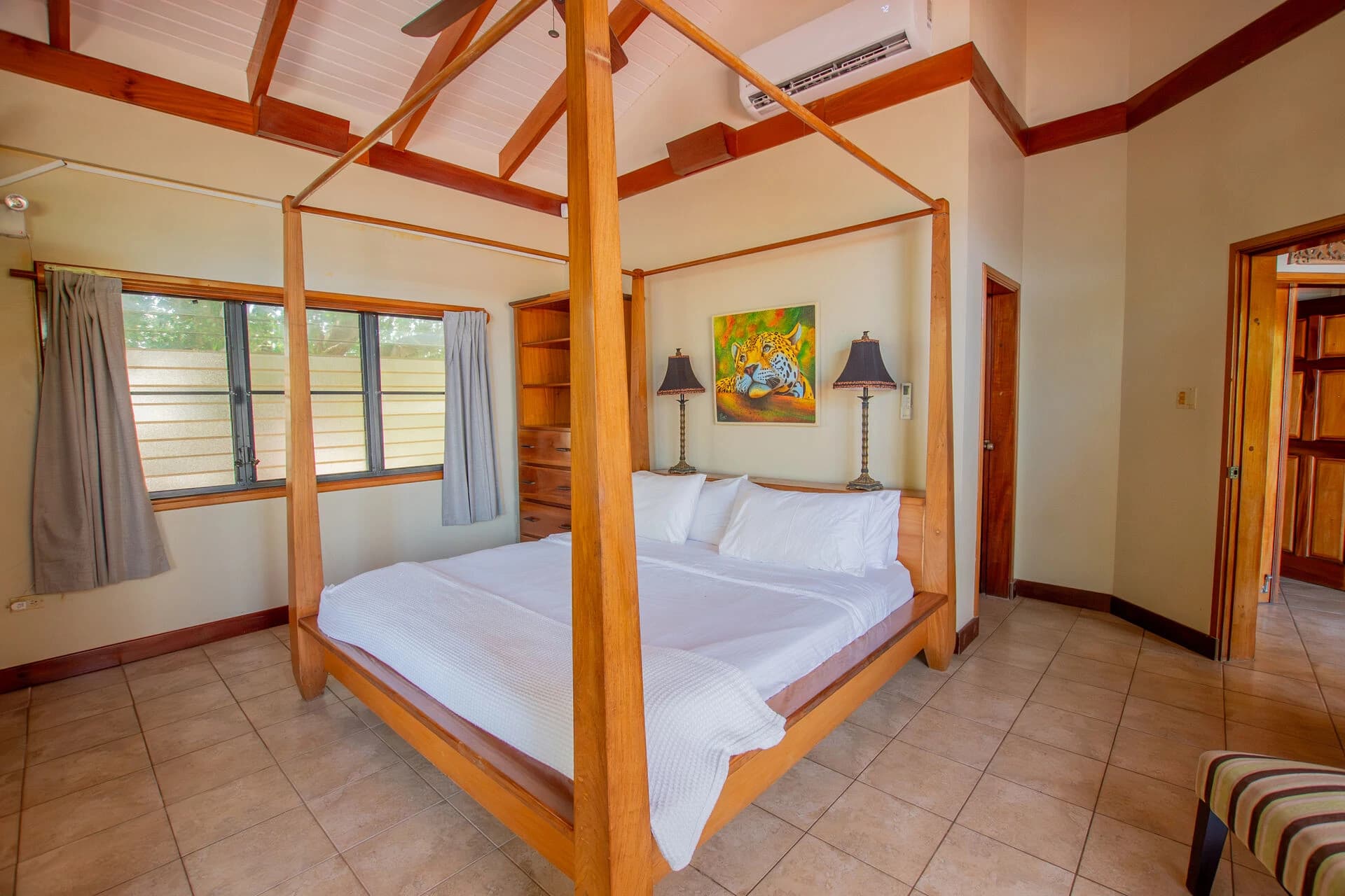 Casa Del Sol, Beachfront Villa with Infinity Pool in Placencia Village - photo 6