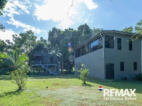 Riverfront Residence in Sittee River - photo 5