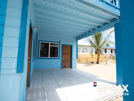 Tropical Sea View 3-Bedroom Home in the Heart of Hopkins - photo 8