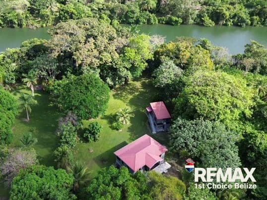 Riverfront Residence in Sittee River - photo 4