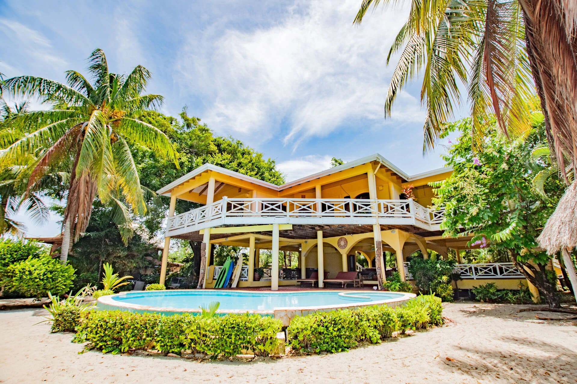 Casa Del Sol, Beachfront Villa with Infinity Pool in Placencia Village - photo 1