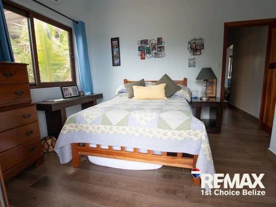 Modern Beachfront Home in Maya Beach - photo 11