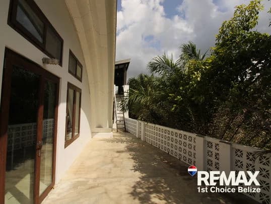 Beachfront Home in Plantation, Placencia - photo 8