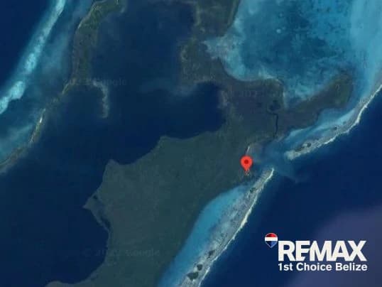 8.83 Acre Lot on Turneffe Caye, Ready to Build - photo 9
