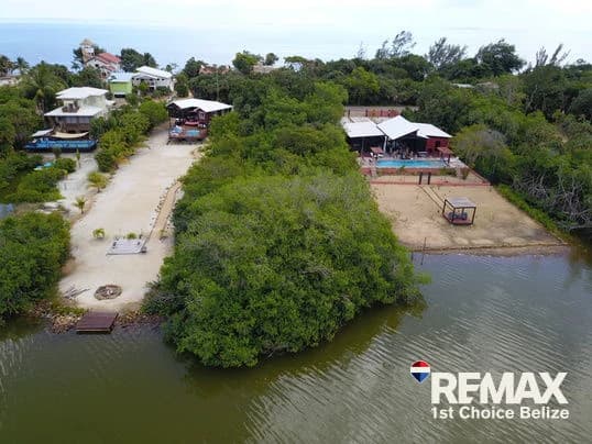 Lagoon Lot with Option to Purchase Adjacent Seafront Home - photo 2