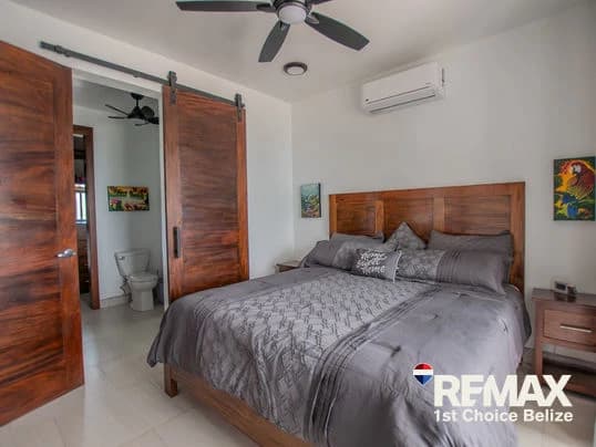 New Beach Front Home, Ready for Rental - photo 13