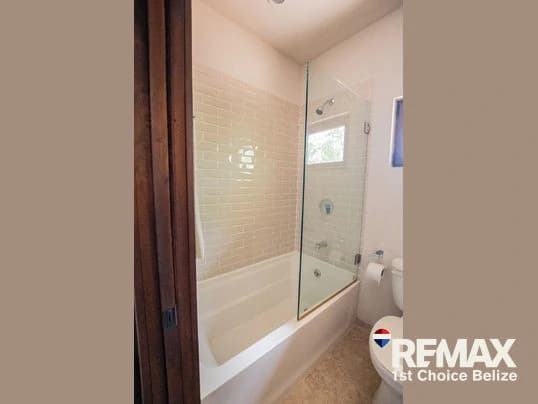 The Tree House by the Sea, Red Rock - photo 7